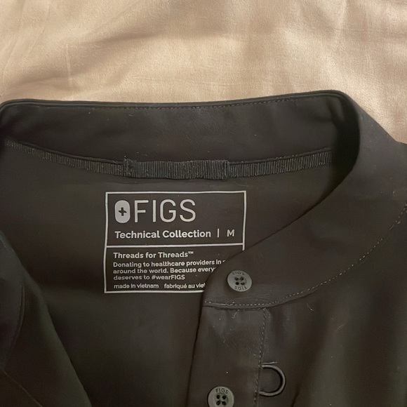FIGS Black Scrubs - Picture 2 of 3